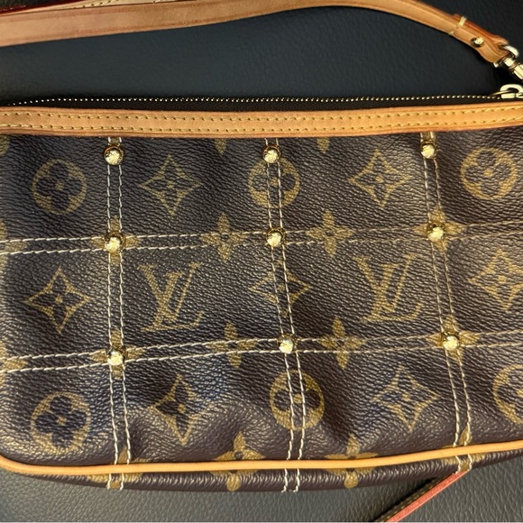 Sold - Picture 10 of 15